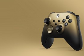 Un controller Xbox dorato su sfondo dorato.