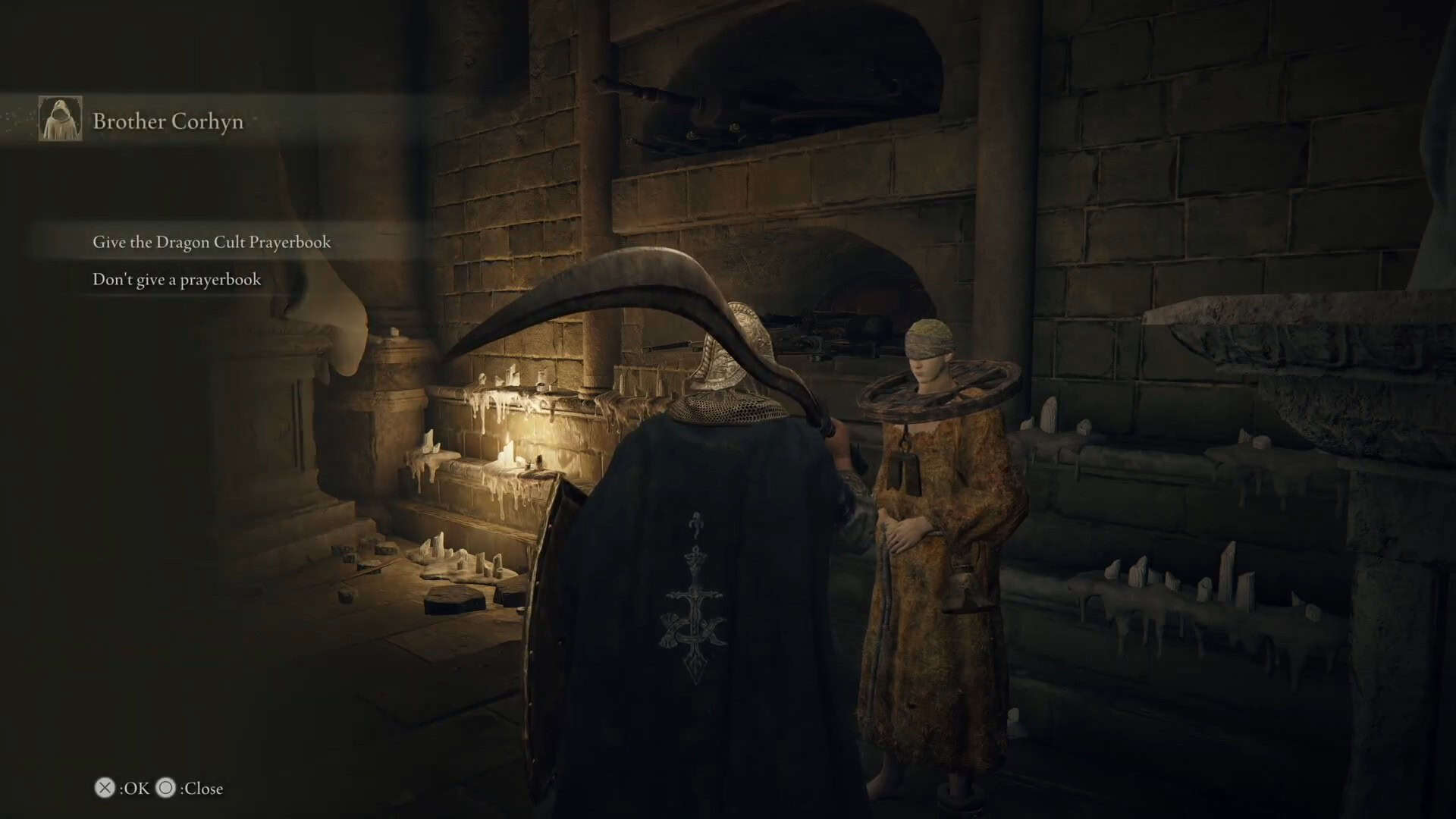 Dai il libro di preghiere del culto del drago a Corhyn