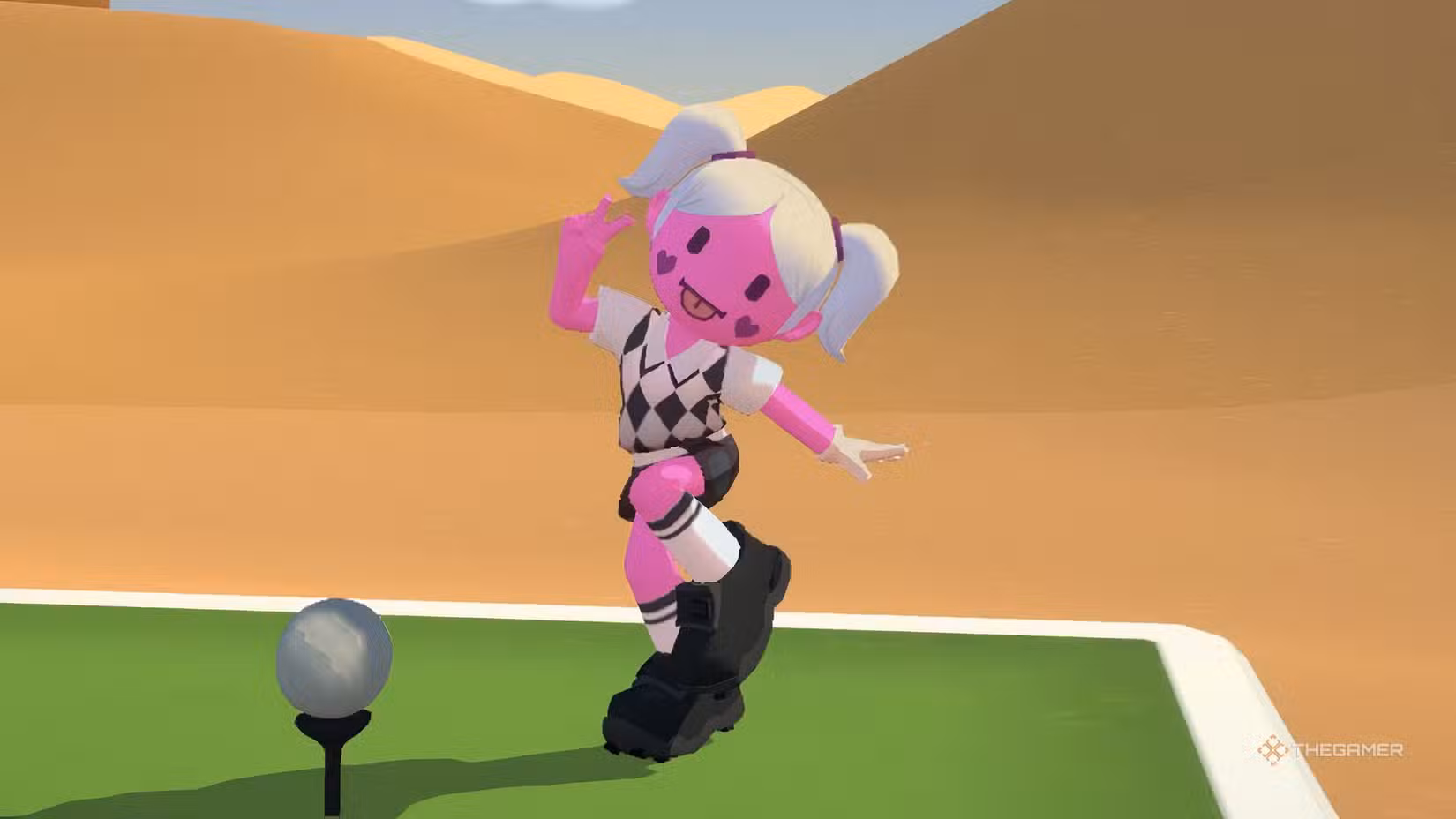 Personaggio in Super Battle Golf pronto a lanciare una pallina in un deserto post‑apocalittico
