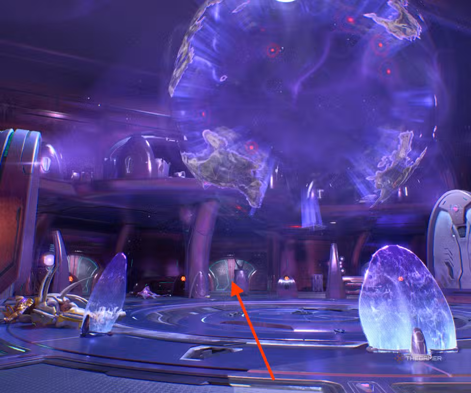 Ologramma planetario al centro di una stanza, scena di Heavy Burden