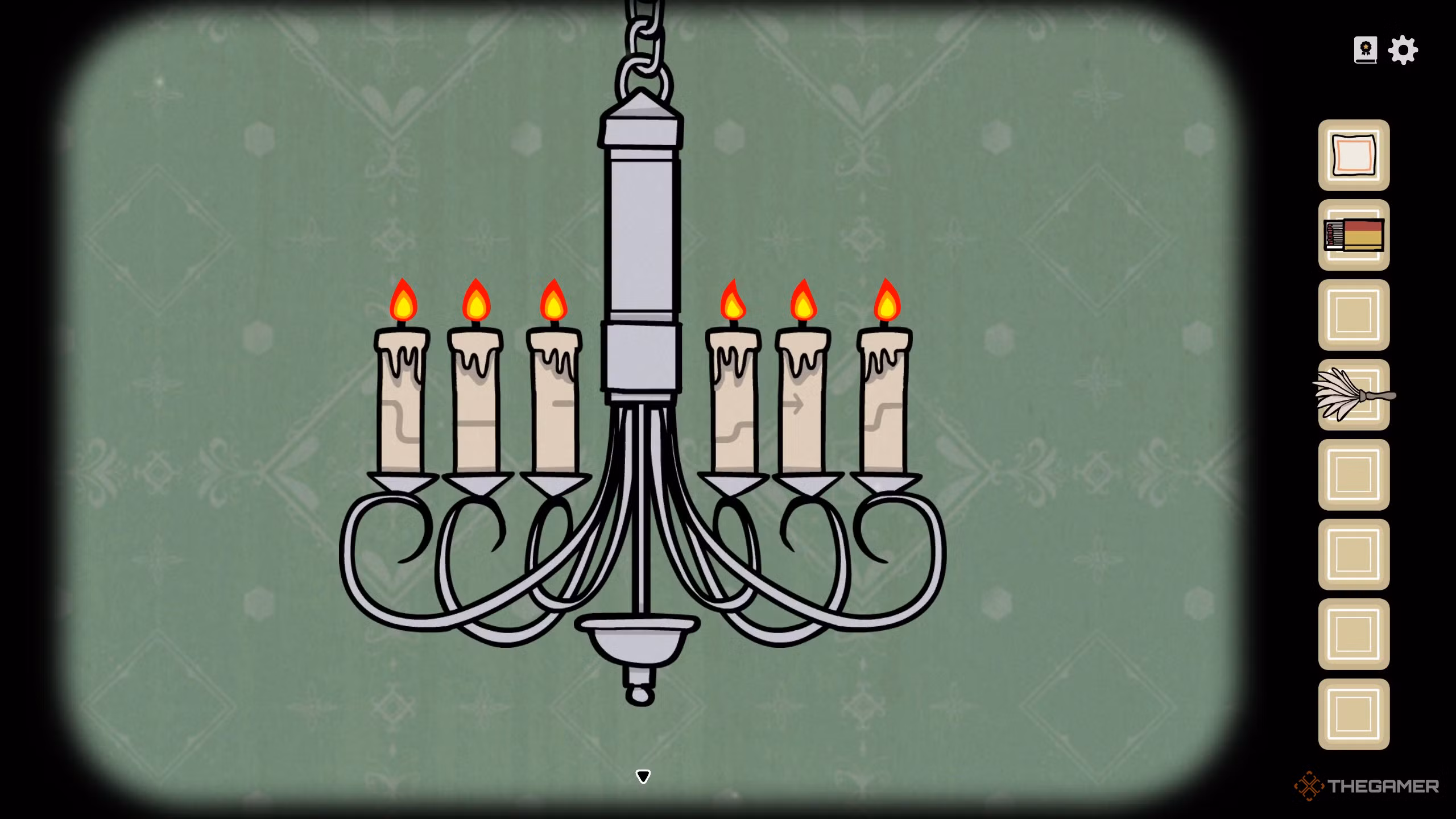 Candelabro acceso nella stanza di Aldous